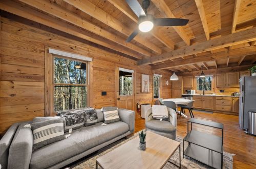 Fox Trail Cabin