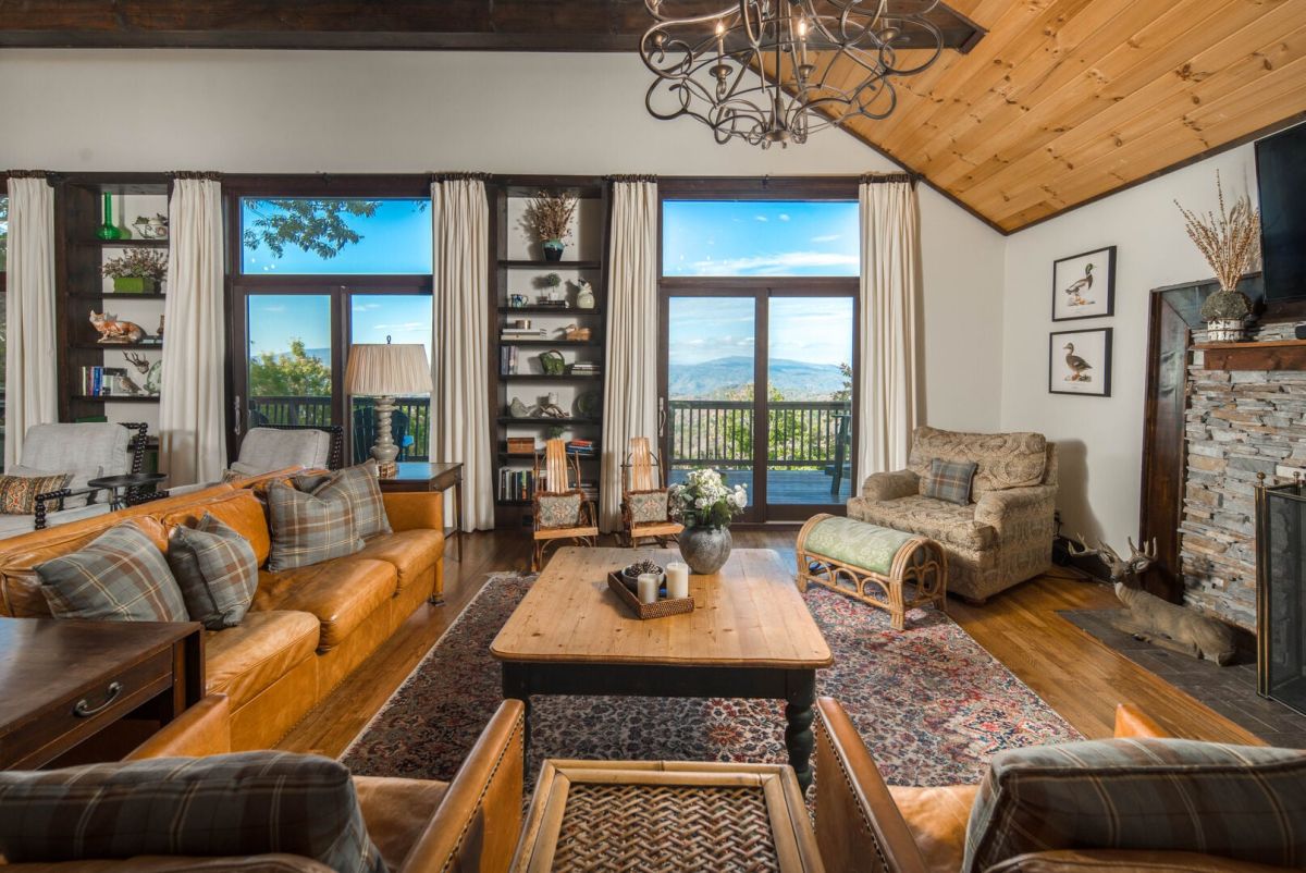Pinnacle View Lodge